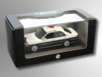 1/43 CROWN パトカー置物